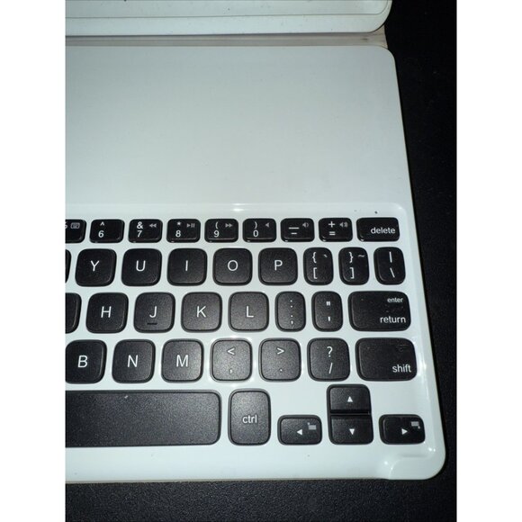 Logitech Keys 2 Go 2 White Keyboard MacOS/Windows/iPadOS/Android NO CHARGING CAB - Picture 7 of 11